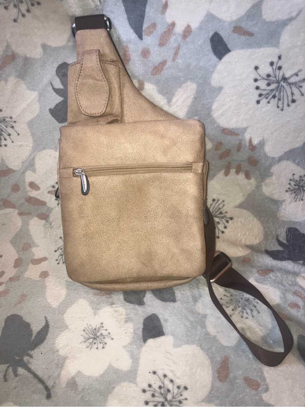 Travelon NWOT Tan Suede Crossbody Anti-Theft Sling Bag